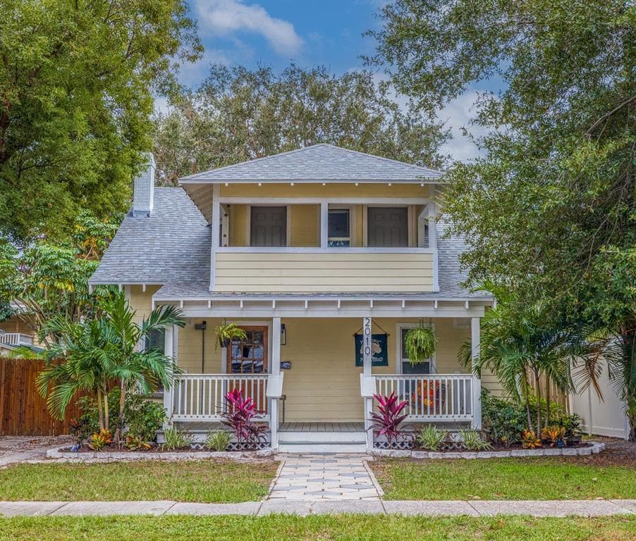 2010 DARTMOUTH AVENUE N ST PETERSBURG, FL 33713
