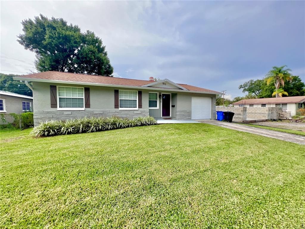 203 80TH AVENUE N ST PETERSBURG, FL 33702