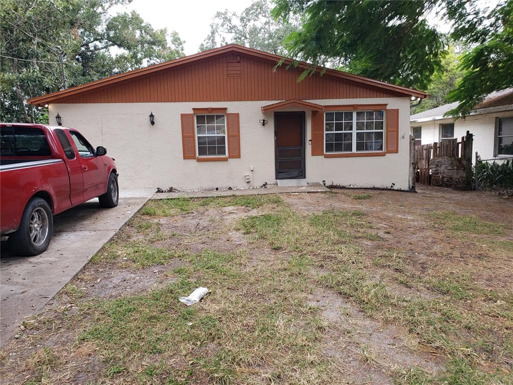 8206 N 10TH STREET TAMPA, FL 33604