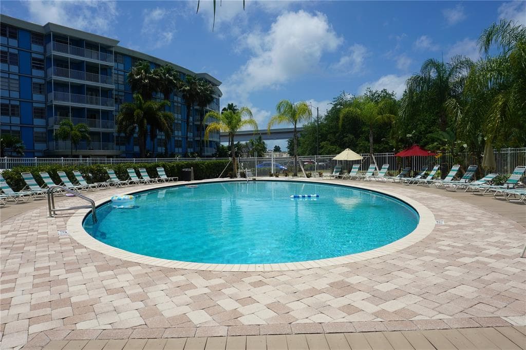 3315 58 AVENUE S UNIT 112 ST PETERSBURG, FL 33712