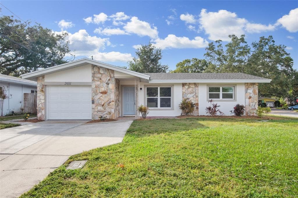 2031 SHADOW LANE CLEARWATER, FL 33763