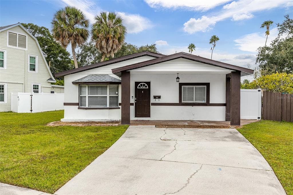 3943 ARKANSAS AVENUE NE ST PETERSBURG, FL 33703