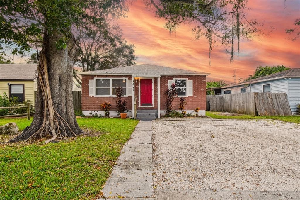 3305 56TH AVENUE N ST PETERSBURG, FL 33714
