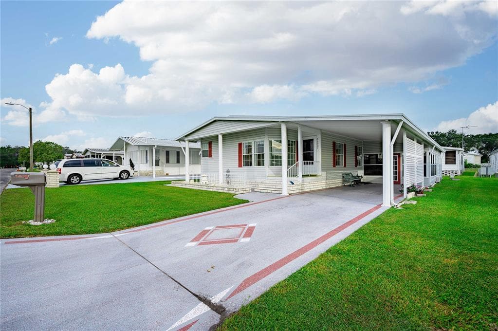 36901 KIMELA AVENUE ZEPHYRHILLS, FL 33542