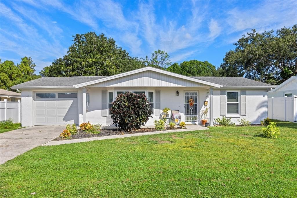 7209 MAGNOLIA VALLEY DRIVE NEW PORT RICHEY, FL 34653