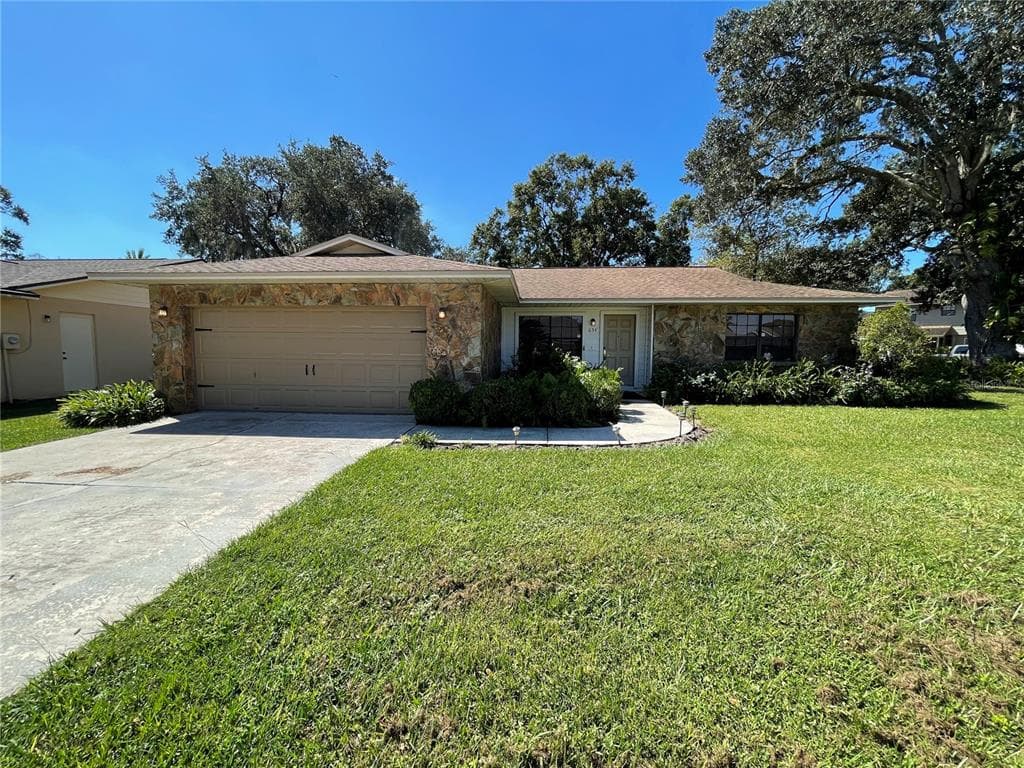 654 TIMBER POND DRIVE BRANDON, FL 33510