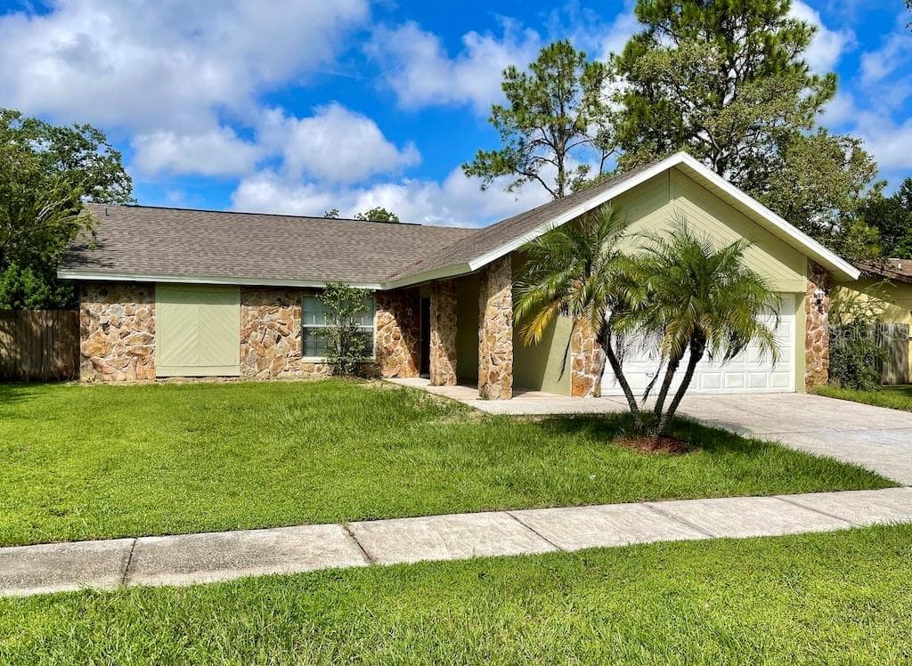 1347 FOXBORO DRIVE BRANDON, FL 33511