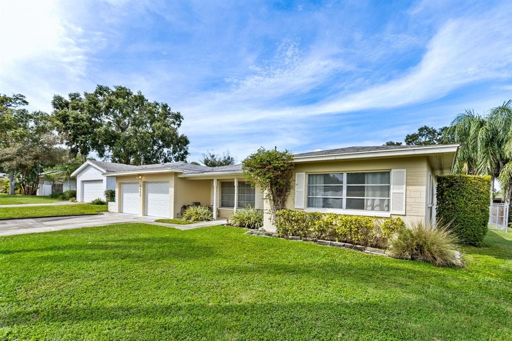 1652 PARKSIDE DRIVE CLEARWATER, FL 33756