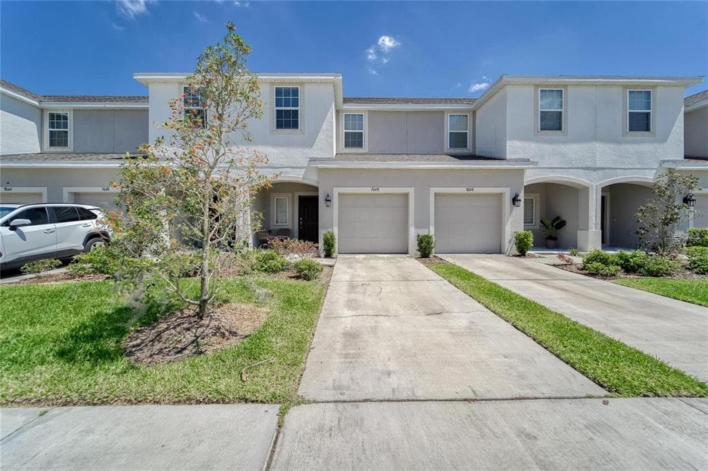 7048 GRAND ELM DRIVE RIVERVIEW, FL 33578