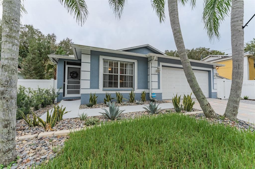3004 W BINNICKER AVENUE TAMPA, FL 33611