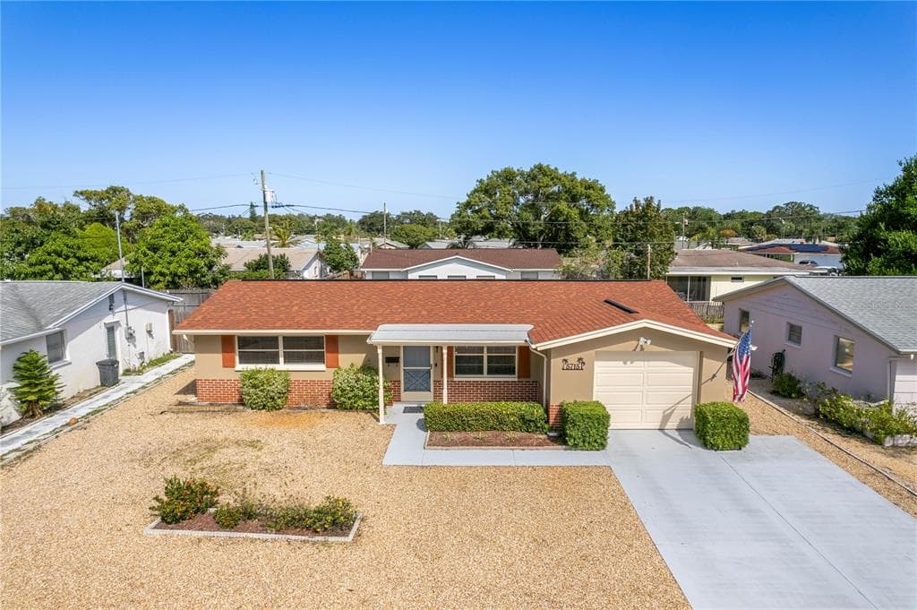 5715 MOSAIC DRIVE HOLIDAY, FL 34690