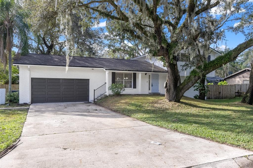 114 WINDY CIRCLE BRANDON, FL 33511