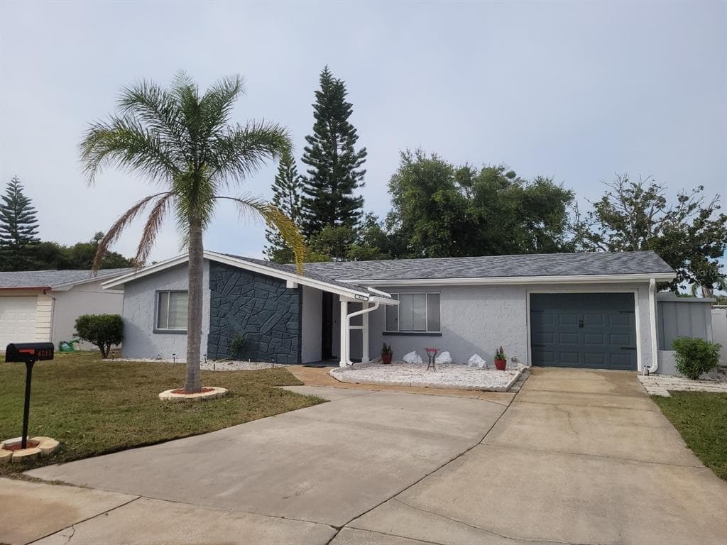 4211 WOODSVILLE DRIVE NEW PORT RICHEY, FL 34652