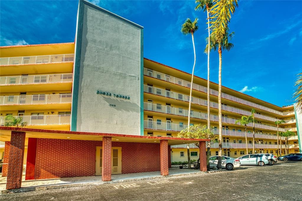 1868 SHORE DRIVE S UNIT 207 SOUTH PASADENA, FL 33707