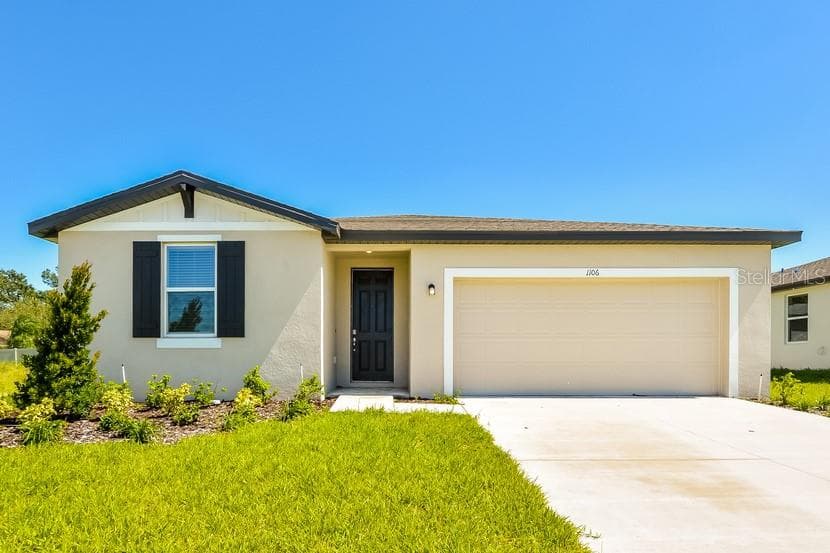 1106 OAK VALLEY DRIVE AUBURNDALE, FL 33823