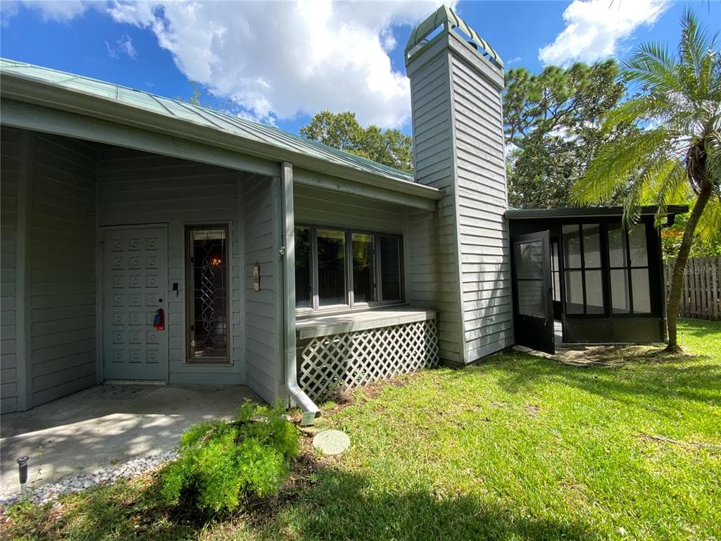 10495 LONGWOOD DRIVE LARGO, FL 33777