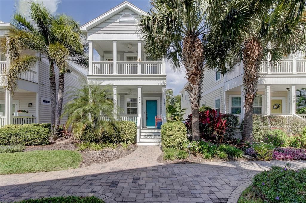 474 GLENCAIRN CIRCLE DUNEDIN, FL 34698