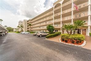 5603 N 80TH STREET N UNIT 403 ST PETERSBURG, FL 33709