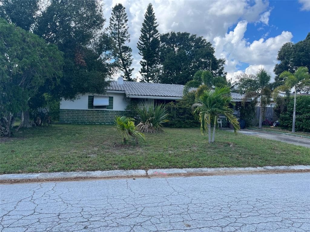 5350 59TH WAY N KENNETH CITY, FL 33709
