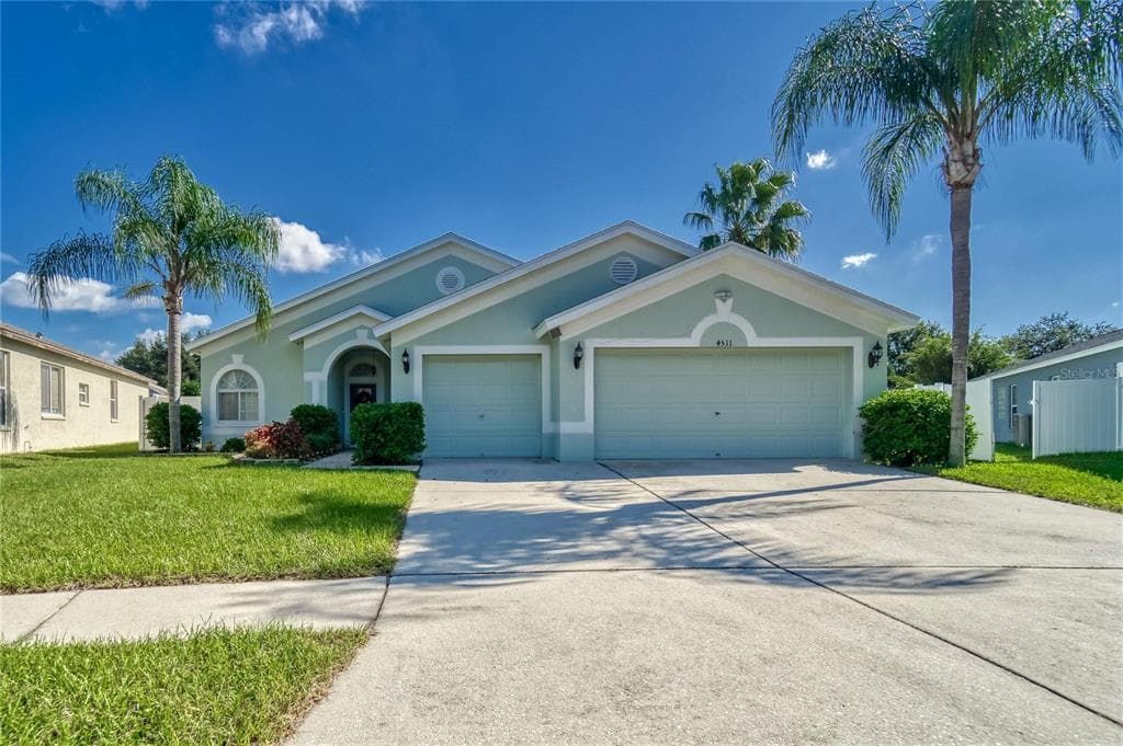 4511 PORTOBELLO CIRCLE VALRICO, FL 33596