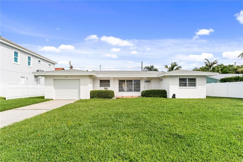 111 12TH STREET BELLEAIR BEACH, FL 33786