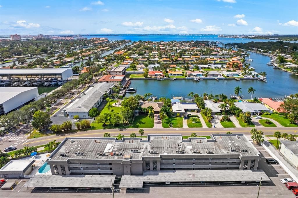 4500 37TH STREET S UNIT 19 ST PETERSBURG, FL 33711