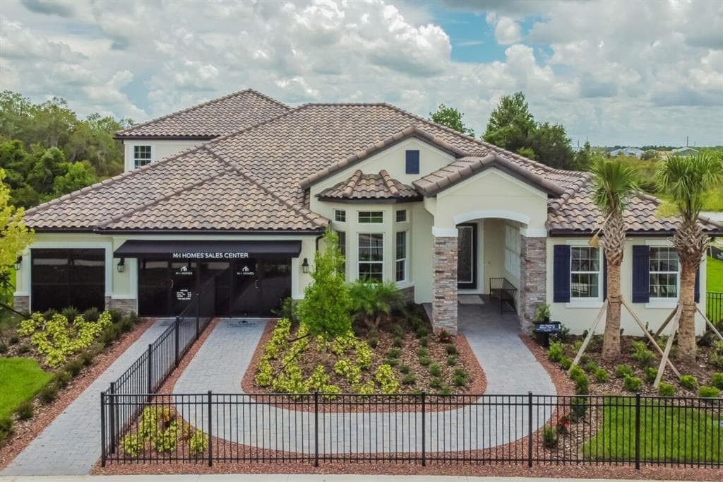 7224 GRAYBROOK DRIVE WESLEY CHAPEL, FL 33545
