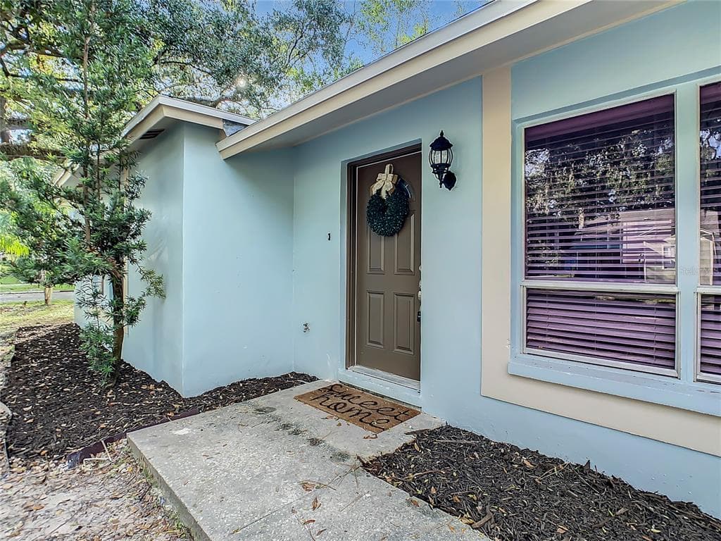 1511 E POWHATAN AVENUE TAMPA, FL 33610
