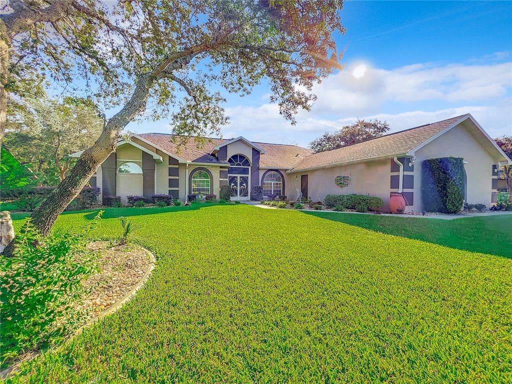 1 CYCLAMEN COURT E HOMOSASSA, FL 34446