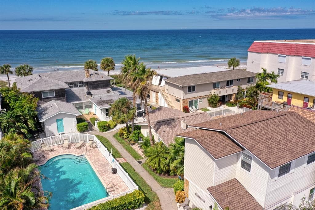 2760 GULF BOULEVARD UNIT A1 BELLEAIR BEACH, FL 33786