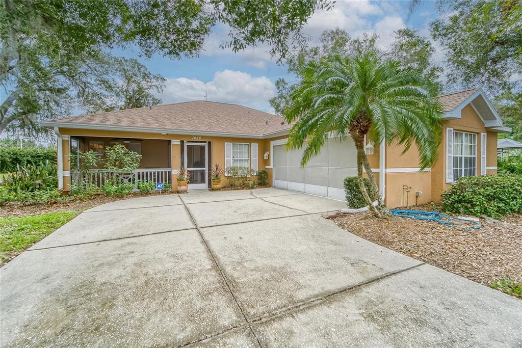 1426 BLUEWATER DRIVE SUN CITY CENTER, FL 33573
