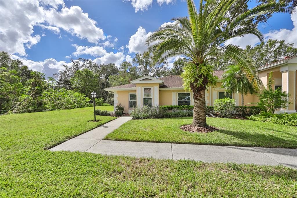 311 KINNERET WAY UNIT 311 SUN CITY CENTER, FL 33573