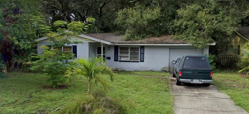 130 32ND AVENUE N ST PETERSBURG, FL 33704