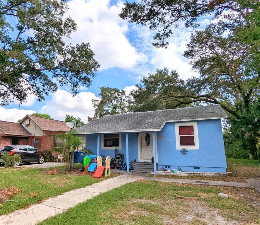 1724 DAYTON STREET S ST PETERSBURG, FL 33712