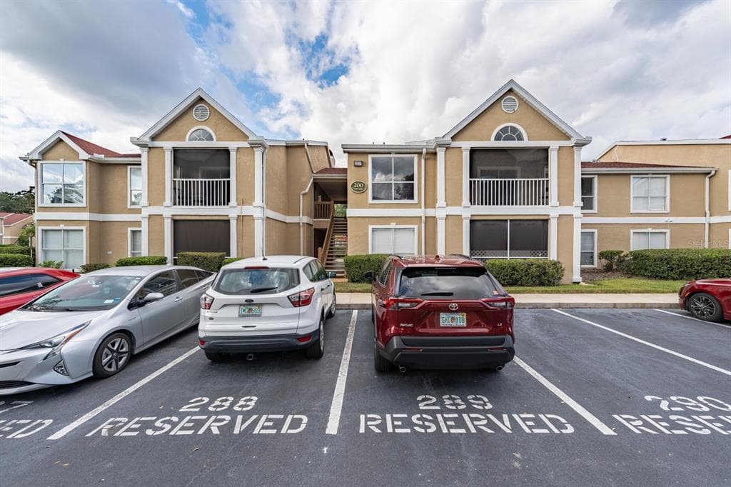 9481 HIGHLAND OAK DRIVE UNIT 207 TAMPA, FL 33647