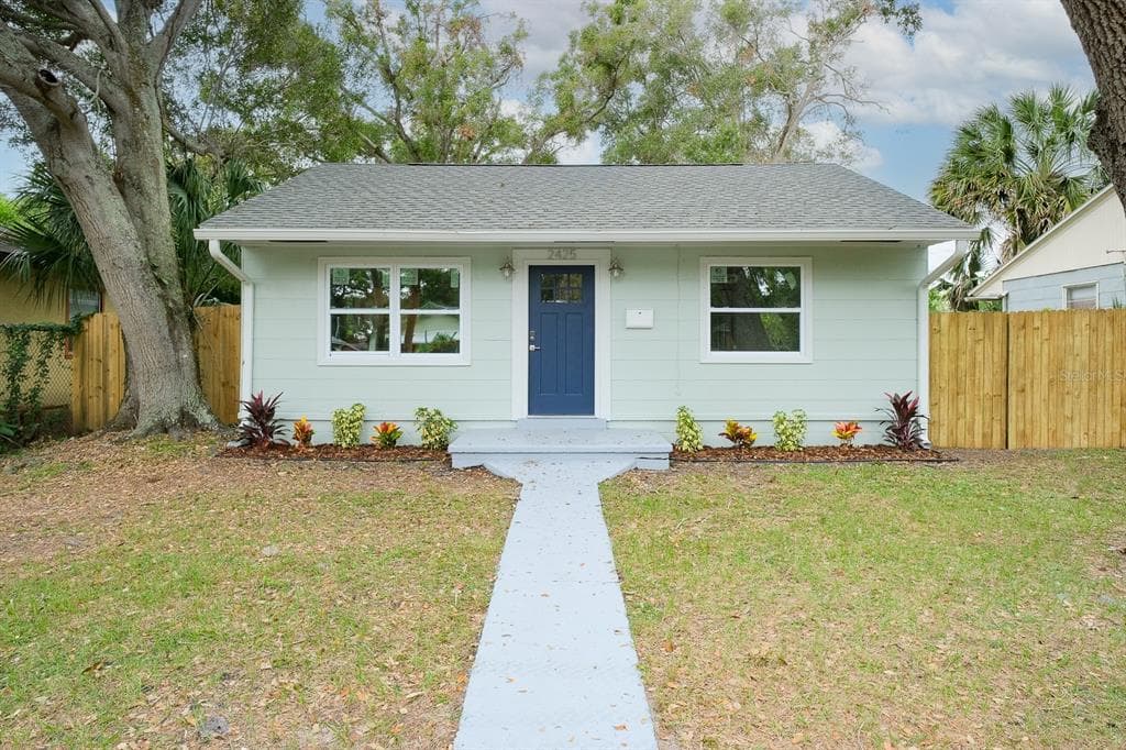 2425 10TH STREET S ST PETERSBURG, FL 33705