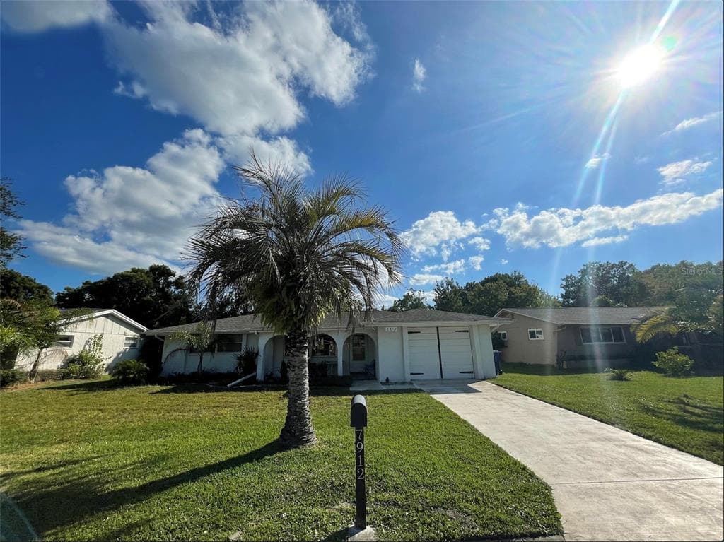 7912 CHERRYTREE LANE NEW PORT RICHEY, FL 34653