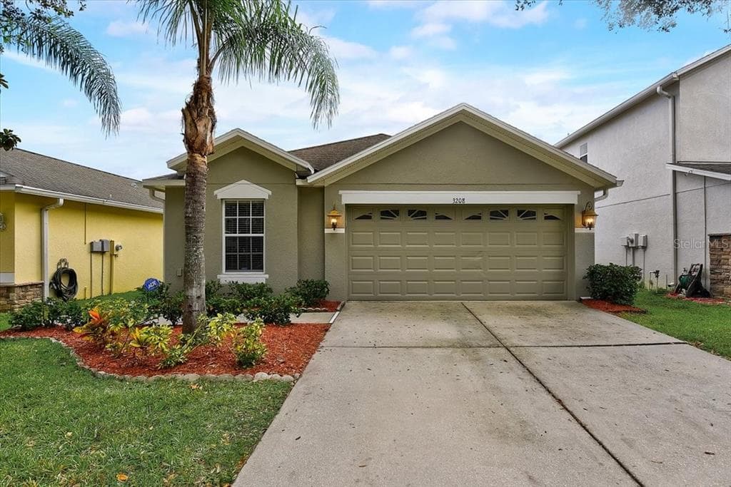 3208 WHITLEY BAY COURT LAND O LAKES, FL 34638