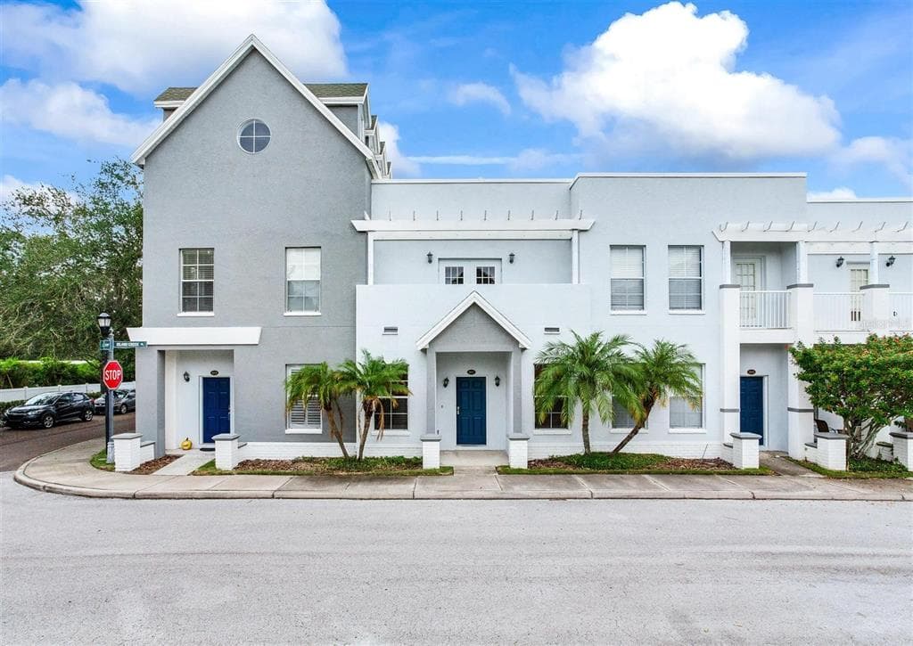 5517 ISLAND CREEK PLACE TAMPA, FL 33611