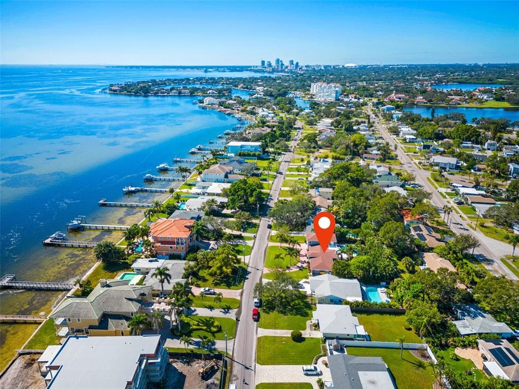 3710 BAYSHORE BOULEVARD NE ST PETERSBURG, FL 33703