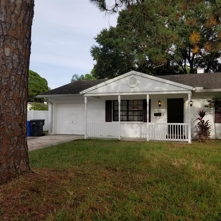 6717 MORNAY CIRCLE TAMPA, FL 33615