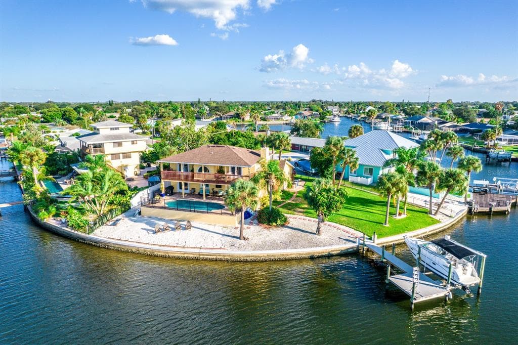 749 SPANISH MAIN DRIVE APOLLO BEACH, FL 33572