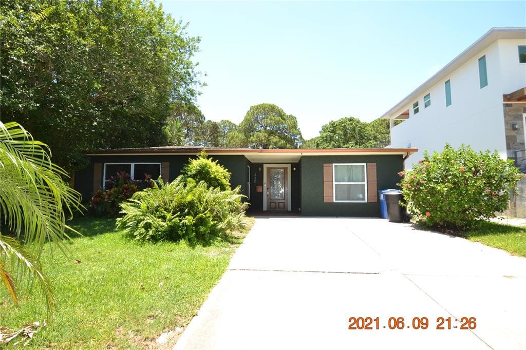 330 80TH AVENUE NE ST PETERSBURG, FL 33702