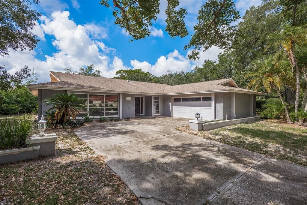 2731 TIMBERLINE COURT CLEARWATER, FL 33761