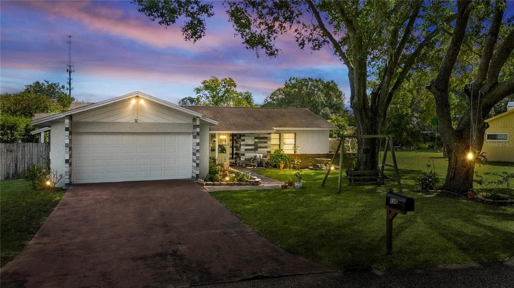 2136 LINDA LANE LUTZ, FL 33558