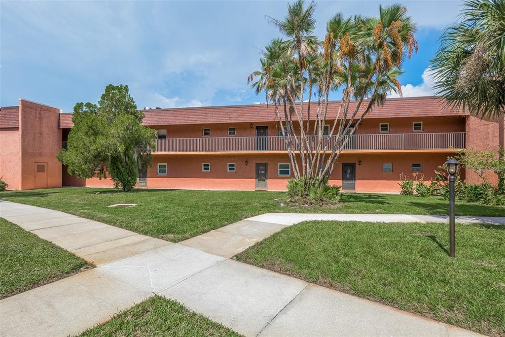 4805 ALT 19 UNIT 722 PALM HARBOR, FL 34683