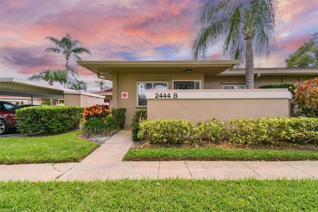 2444 LAURELWOOD DRIVE UNIT B CLEARWATER, FL 33763