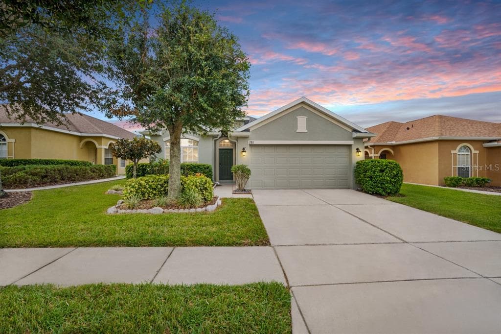 2811 GRAPHITE COURT VALRICO, FL 33594