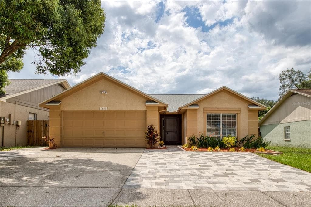 9820 SIR FREDERICK STREET TEMPLE TERRACE, FL 33637