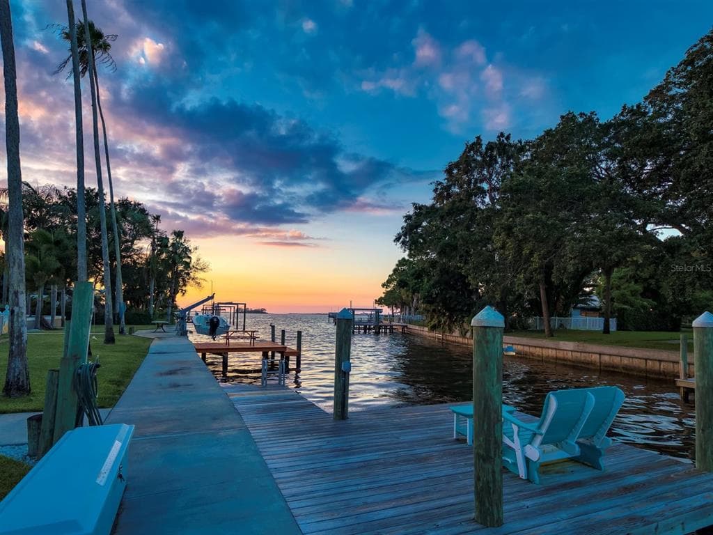 208 BUENA VISTA DRIVE N DUNEDIN, FL 34698
